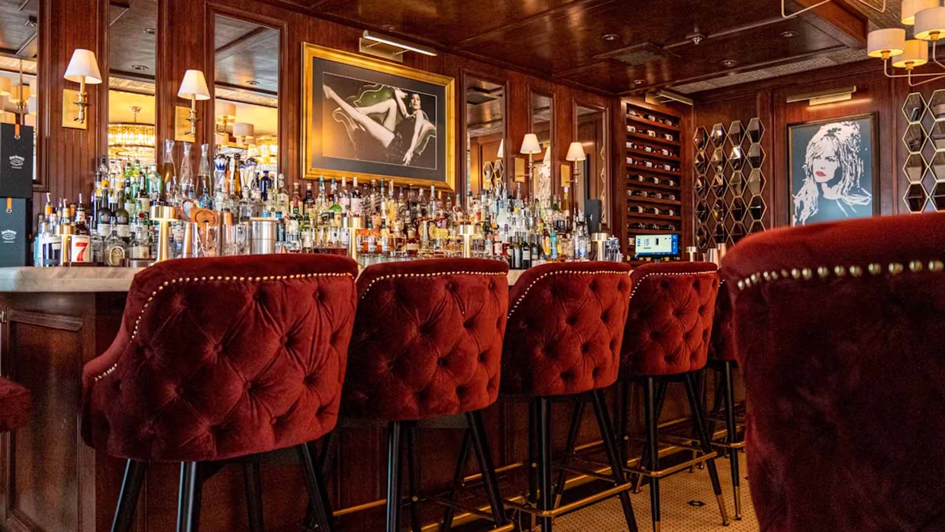 Bar at Chophouse 119 on Hilton Head Island